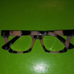 Source Unknown Black and Cream Glasses